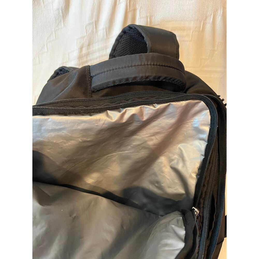 Clamshell Black Padded Computer Backpack - Picture 3 of 5